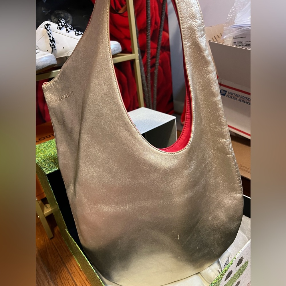 Rare Loewe reversible hobo purse with box PINK/GOLD with attached pocket insert